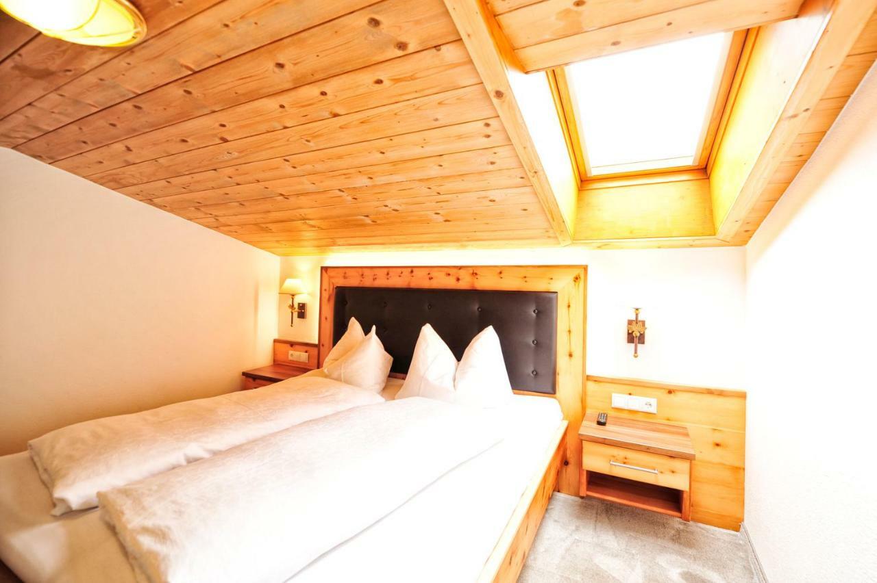 Alpenhof Pitztal Hotel Sankt Leonhard im Pitztal Exterior photo